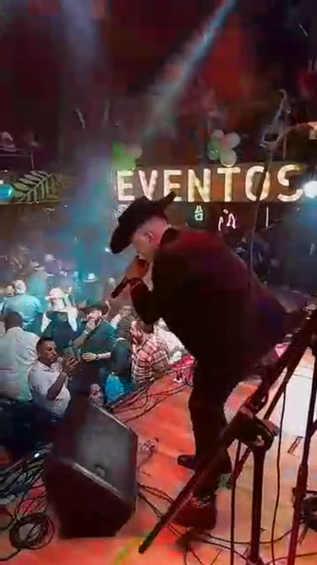 Tributo a Luis Fonsi
